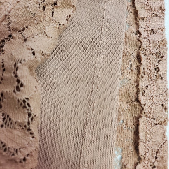 Ambiance Womens Y2K Lace Deep V Neck Lace Top Size M Pink Preppy 90S Romantic - Picture 8 of 10